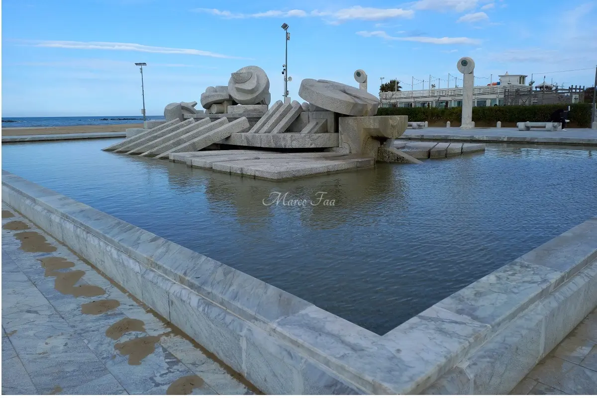Fontana La Nave di Cascella: dal 1987 la fontana che racconta la storia e l’anima di Pescara