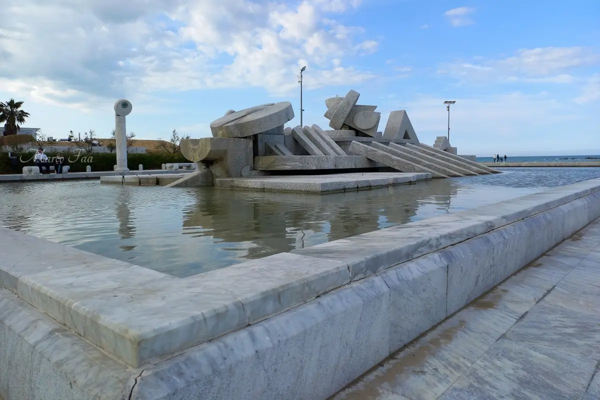 Fontana la nave di Cascella