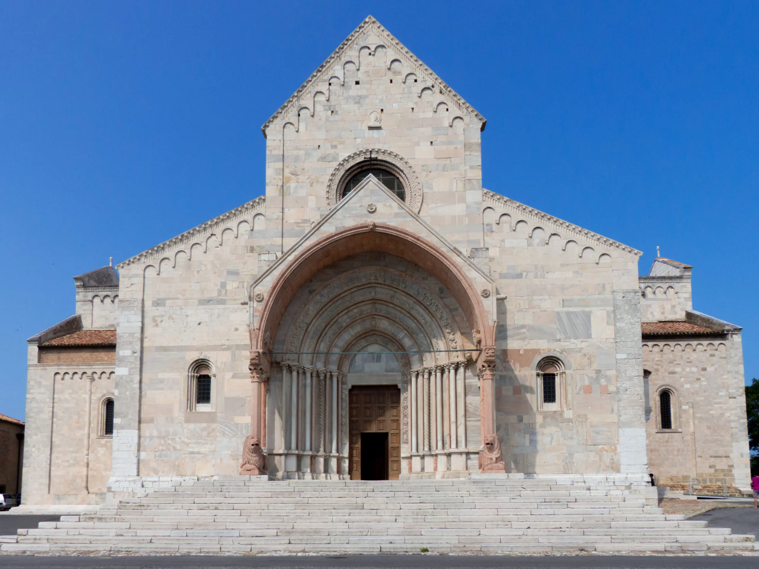 Cattedrale di San Ciriaco: più di 2000 anni di storia!