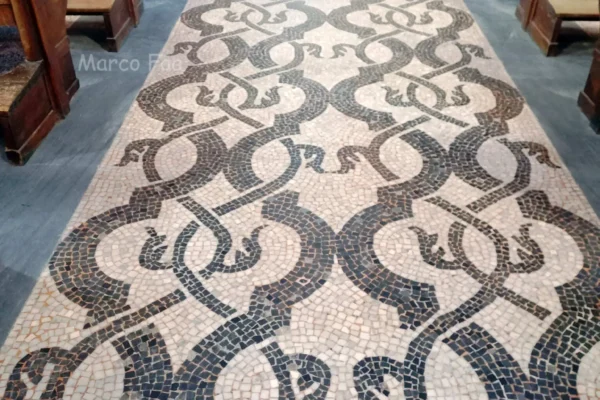 Mosaico-pavimentale-della-Cattedrale-di-Novara Mosaico-pavimentale-della-Cattedrale-di-Novara