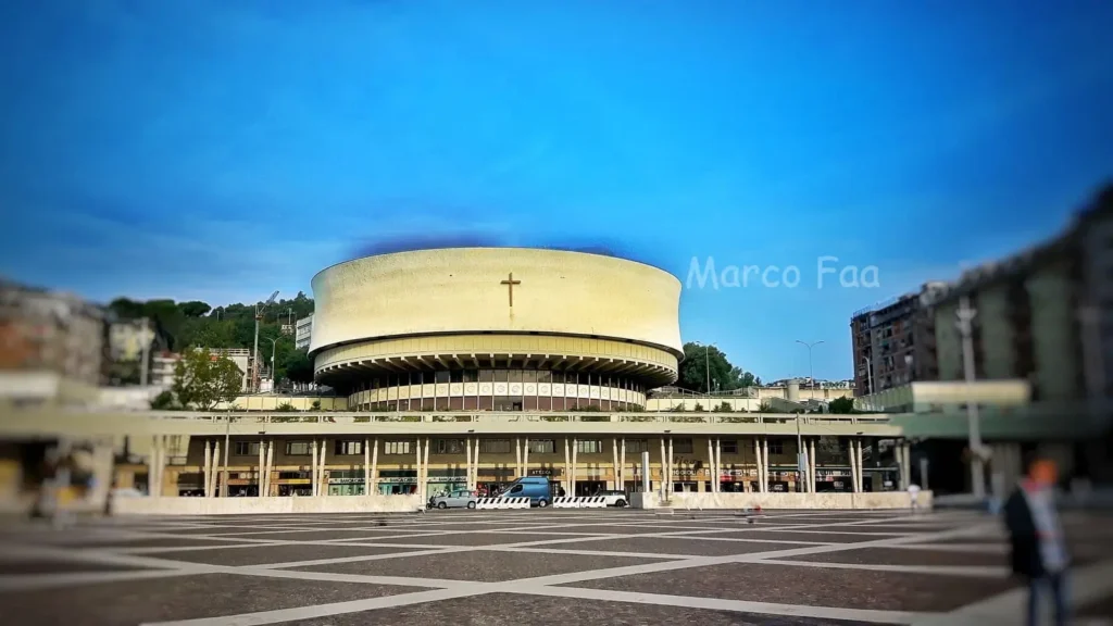 La caratteristica forma della Cattedrale della spezia è certamente da vedere a La Spezia